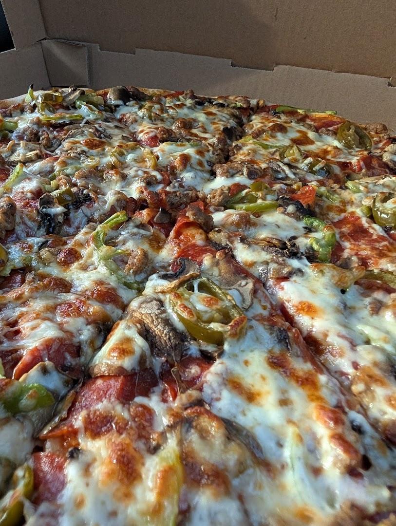 Lalo's Pizza Take Out